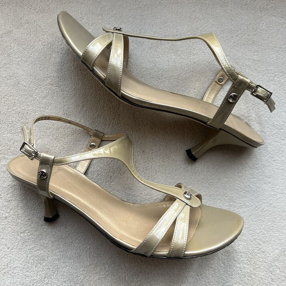 Stuart Weitzman Beige Patent Leather T-Strap Heeled‎ Sandal Women 9 M Neutral